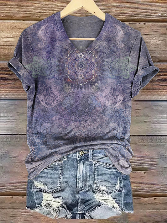 Women's Vintage Embellished Pattern Art Print V-Neck Casual T-Shirt