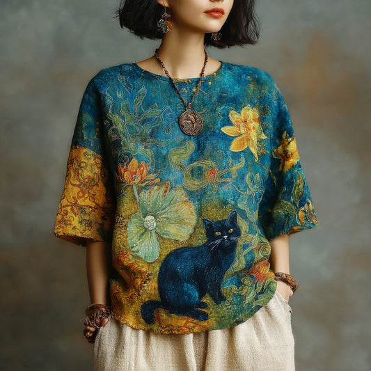 Women‘s Vintage Oil Painting Water Lilies And Black Cat Art Print Round Neck Linen Blend T-shirt